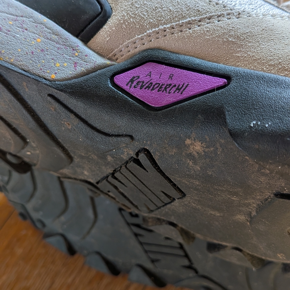 Nike ACG Air Revaderchi - Granite/Red Plum - Picture 3 of 7